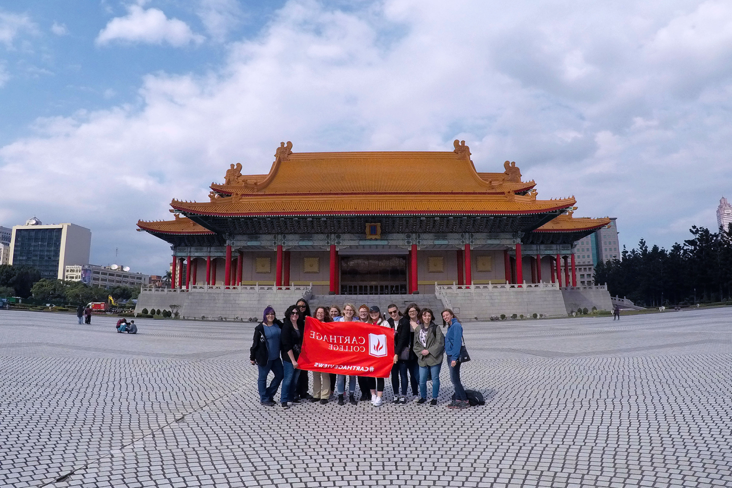 Carthage students on a J-Term study tour to China.